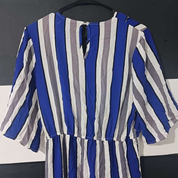 Women Multicolor Striped V cross halter jumpsuit - Picture 9 of 12